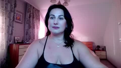 Snapshot of _sarairiti chatting on October 20, 12:19 pm Sara online show from October 20, 12:19 pm