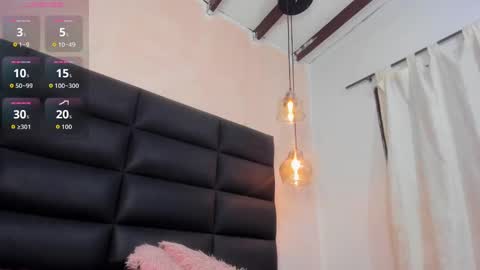 Snapshot of _selene_noir_ chatting on September 25, 3:05 am Selene online show from September 25, 3:05 am