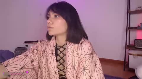 Laura online show from October 7, 2:38 am