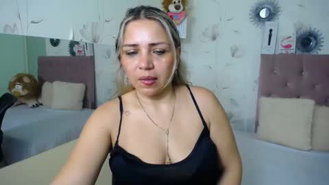 Snapshot of _sexyredhead_ chatting on February 3, 12:14 pm KATA online show from February 3, 12:14 pm