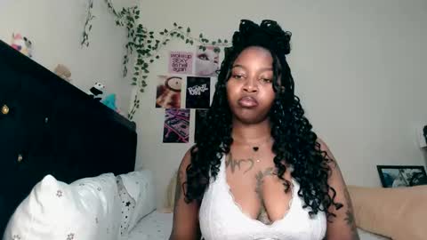 Abbie online show from May 23, 9:24 pm