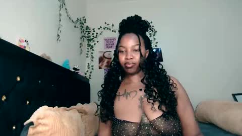 Abbie online show from May 27, 12:10 am