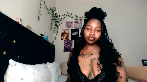 Abbie online show from May 24, 9:25 pm