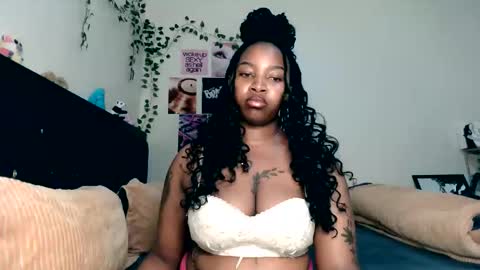 Abbie online show from May 25, 9:36 pm