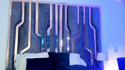 Snapshot of _silvia_vega_ chatting on October 3, 1:33 am _silvia_vega_ online show from October 3, 1:33 am