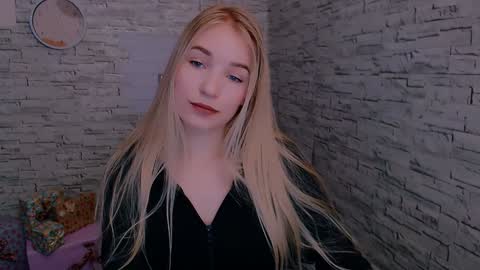 Snapshot of _snow_queen__ chatting on January 8, 2:03 pm Rachel online show from January 8, 2:03 pm