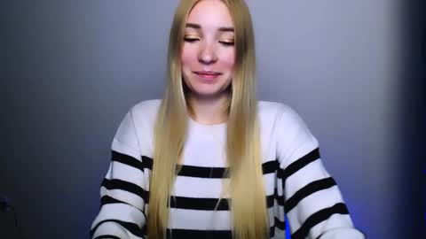 Snapshot of _snow_queen__ chatting on October 30, 9:27 pm Rachel online show from October 30, 9:27 pm