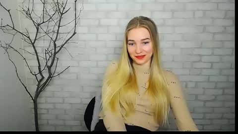 Snapshot of _snow_queen__ chatting on March 3, 11:36 am Rachel online show from March 3, 11:36 am