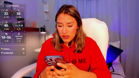 Sophie  online show from May 1, 9:51 pm