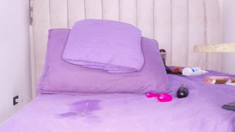 susy online show from March 15, 4:36 am