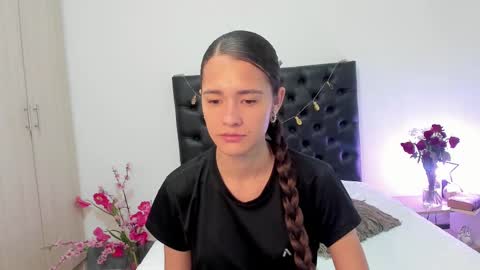 Snapshot of _sussi_ chatting on February 17, 1:11 pm Sussi online show from February 17, 1:11 pm