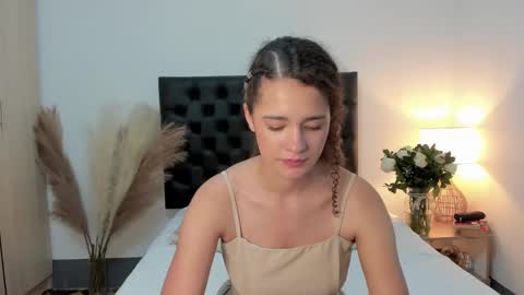 Snapshot of _sussi_ chatting on September 10, 1:44 pm Sussi online show from September 10, 1:44 pm
