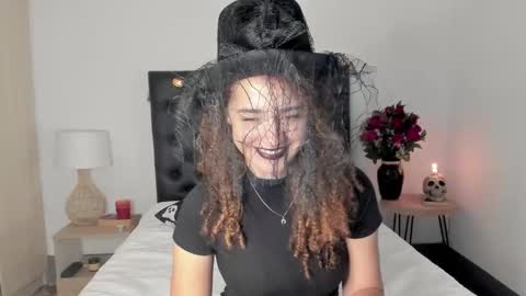 Snapshot of _sussi_ chatting on October 17, 2:53 pm Sussi online show from October 17, 2:53 pm