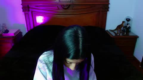 _the_dark_side_of_the_moon_ online show from May 7, 2:27 am