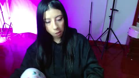 _the_dark_side_of_the_moon_ online show from January 7, 12:36 am