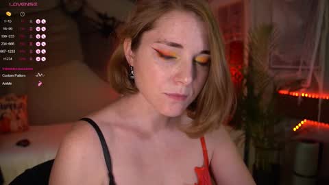 Evi online show from October 28, 9:19 pm