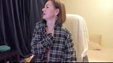 Snapshot of _vallylove chatting on October 22, 12:37 am _vallylove online show from October 22, 12:37 am