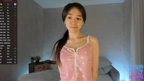 Viola online show from February 25, 4:49 pm