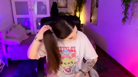 Wendy online show from May 1, 2:09 pm