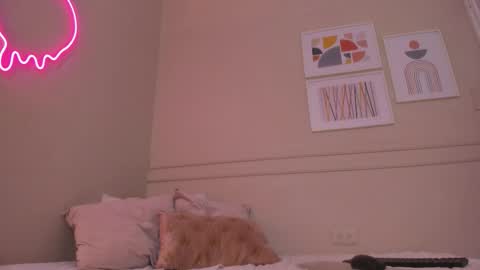 _wendy_x online show from March 11, 11:47 am