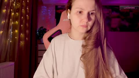 Snapshot of _witch__ chatting on February 1, 7:36 am Enni online show from February 1, 7:36 am