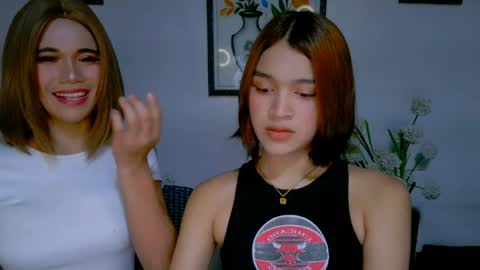 _xxlilly online show from April 28, 2:32 pm