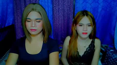 _xxlilly online show from May 7, 4:21 pm