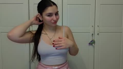 Niki online show from February 19, 10:52 pm