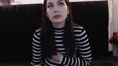 Yuyi online show from February 21, 11:33 am