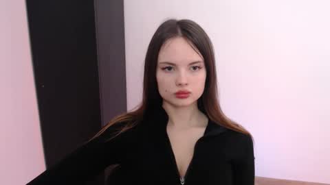 Snapshot of a_ariella_ chatting on October 7, 7:24 am a_ariella_ online show from October 7, 7:24 am