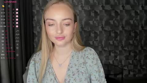 Adelina online show from November 3, 2:10 pm