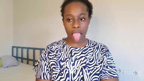  Sara      online show from November 6, 11:49 am