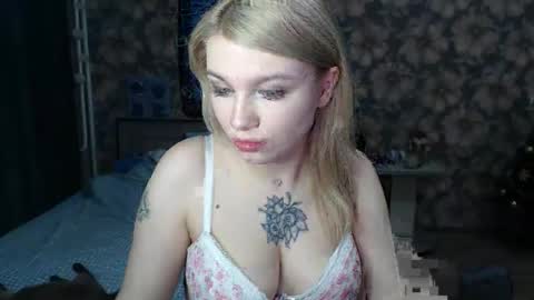 Snapshot of aalicebubble chatting on January 15, 7:48 am Alice online show from January 15, 7:48 am