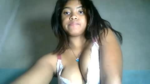 aariciah online show from June 23, 12:36 pm