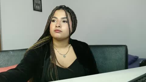 abbie777 online show from November 22, 9:06 pm