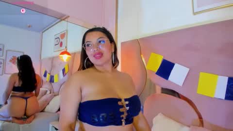 Snapshot of abbiejones_ chatting on September 30, 2:01 pm abbiejones_ online show from September 30, 2:01 pm