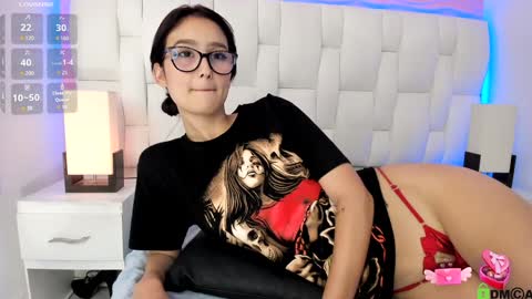 Snapshot of abby_joule chatting on January 12, 4:29 pm Abby online show from January 12, 4:29 pm