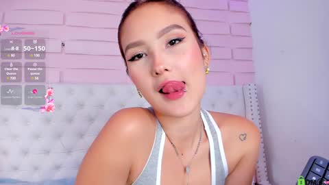 Snapshot of abby_joule chatting on December 22, 1:55 pm Abby online show from December 22, 1:55 pm