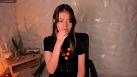 Abby Saenz online show from June 18, 11:09 pm