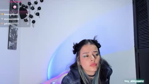 Snapshot of abby_saenz01 chatting on October 8, 8:13 pm Abby Saenz online show from October 8, 8:13 pm