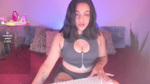 Snapshot of abby_saphir chatting on October 3, 3:22 am ABBY SAPHIR online show from October 3, 3:22 am
