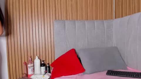 Snapshot of abby_swett1 chatting on October 2, 3:33 am abby_swett1 online show from October 2, 3:33 am