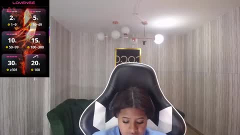 Snapshot of abby_t_ chatting on October 7, 2:38 am abby online show from October 7, 2:38 am