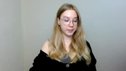 Abby Lovense is active online show from May 1, 12:30 pm