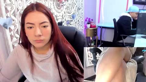 Snapshot of abbystones chatting on December 9, 12:08 pm Abby Stones online show from December 9, 12:08 pm