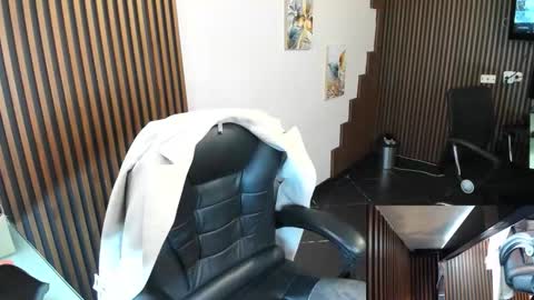 Snapshot of abbystones chatting on October 14, 10:29 am Abby Stones online show from October 14, 10:29 am