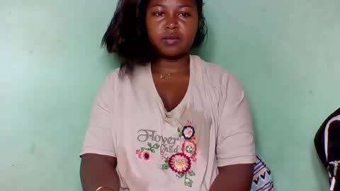 abella677022 online show from July 29, 4:23 am