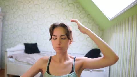abella_danger_x online show from August 2, 8:28 am