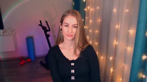 Snapshot of abigail_flex chatting on February 22, 6:48 pm Anna online show from February 22, 6:48 pm