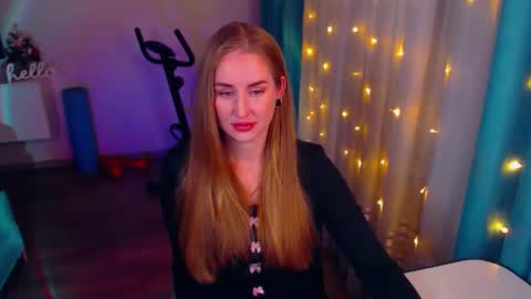 Snapshot of abigail_flex chatting on December 2, 5:46 pm Anna online show from December 2, 5:46 pm